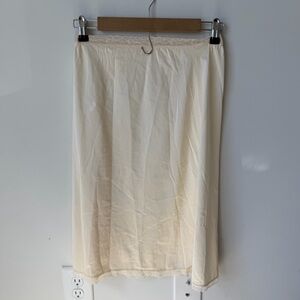 Vintage dreamy cream midi skirt